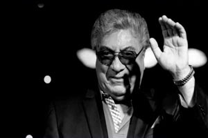 گلپا ، خواننده ممنوع‌ الکاری که جاودانه شد